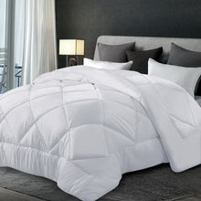 Load image into Gallery viewer, Giselle Bedding Queen Size 700GSM Microfibre Bamboo Microfiber Quilt
